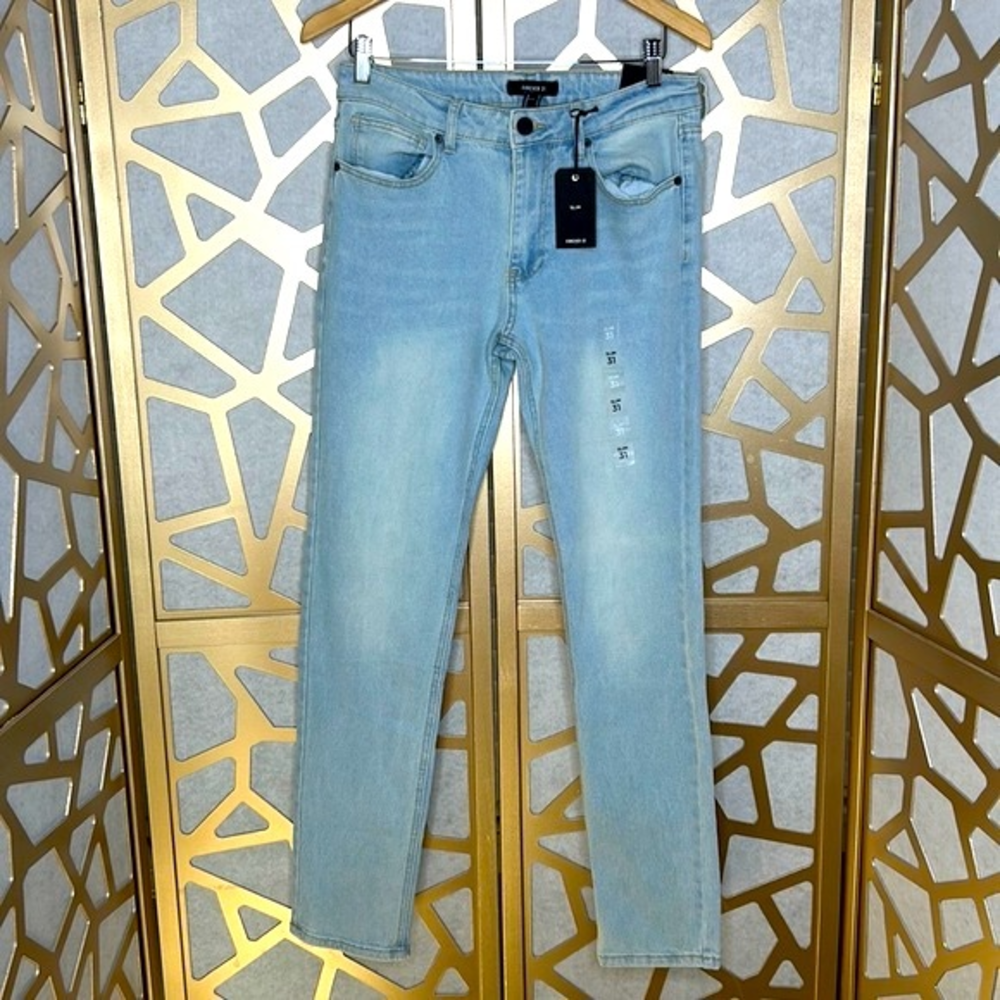 NWT SLIM NARROW‎ HIP SLIM LEG JEANS